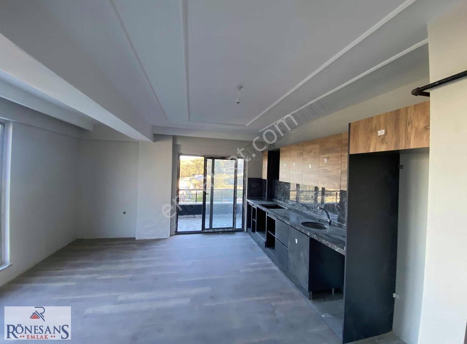 Rönesan Emlak'tan Satılık 2+1 Daire - Görsel 2