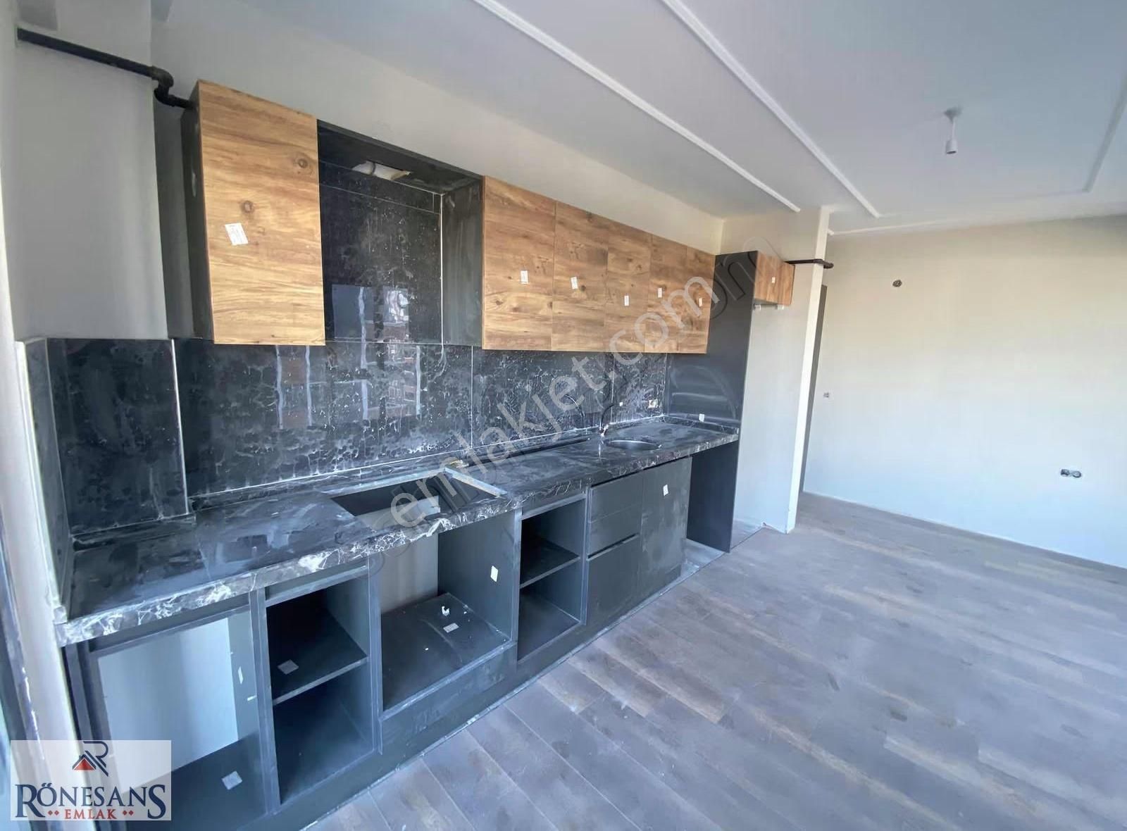 Rönesan Emlak'tan Satılık 2+1 Daire - Görsel 18