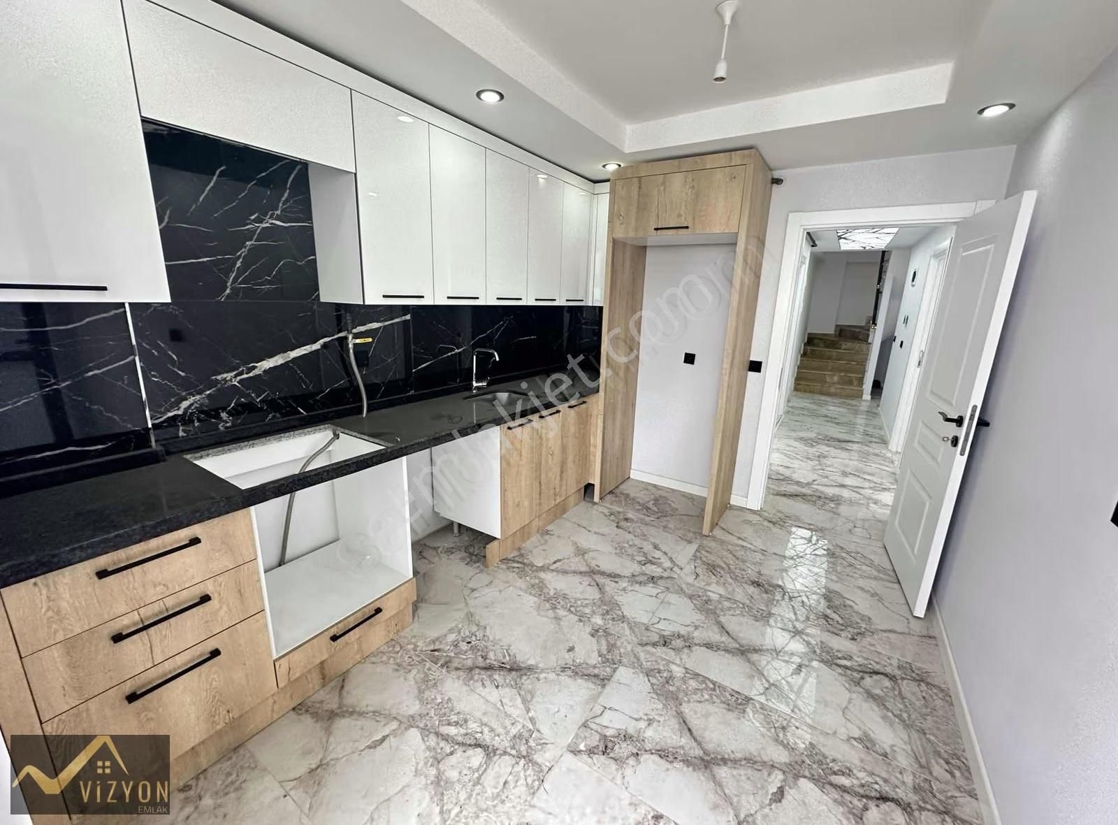 Vizyon Emlak'tan Yerden Isıtmalı 5+1 Ultra Lüks Ç.duleks - Görsel 27