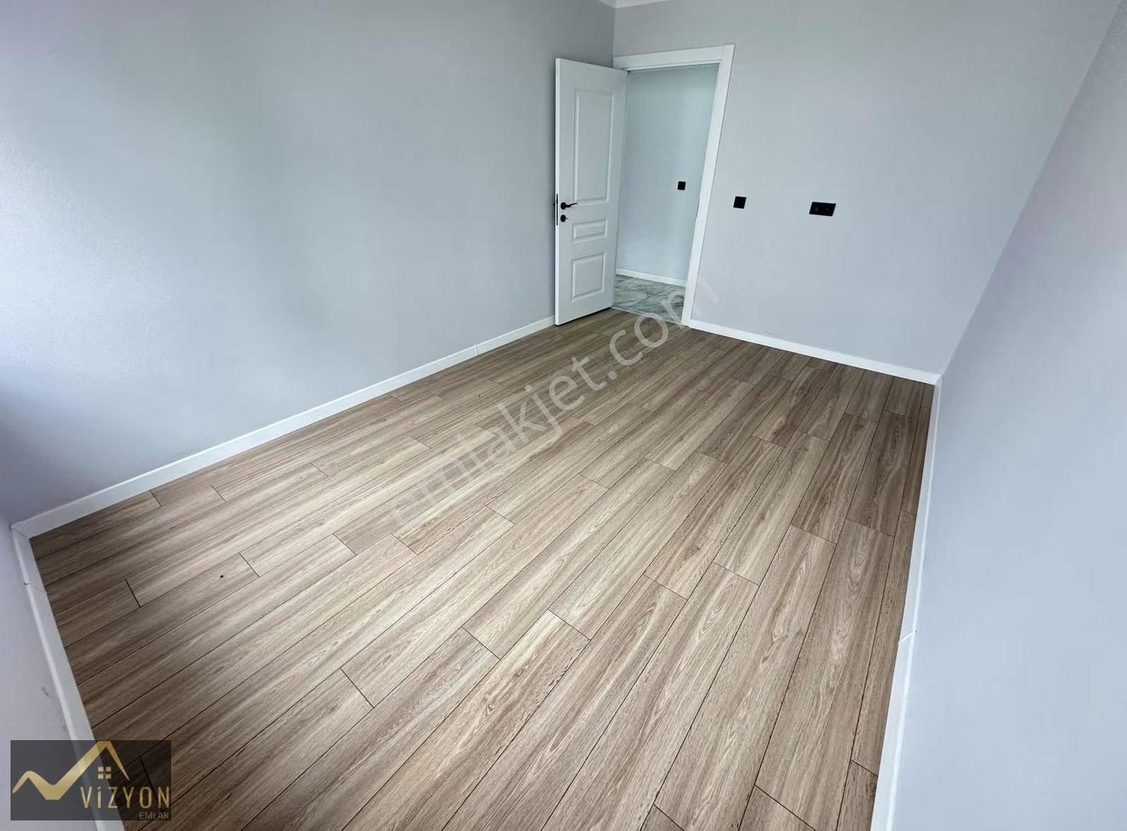 Vizyon Emlak'tan Yerden Isıtmalı 5+1 Ultra Lüks Ç.duleks - Görsel 16