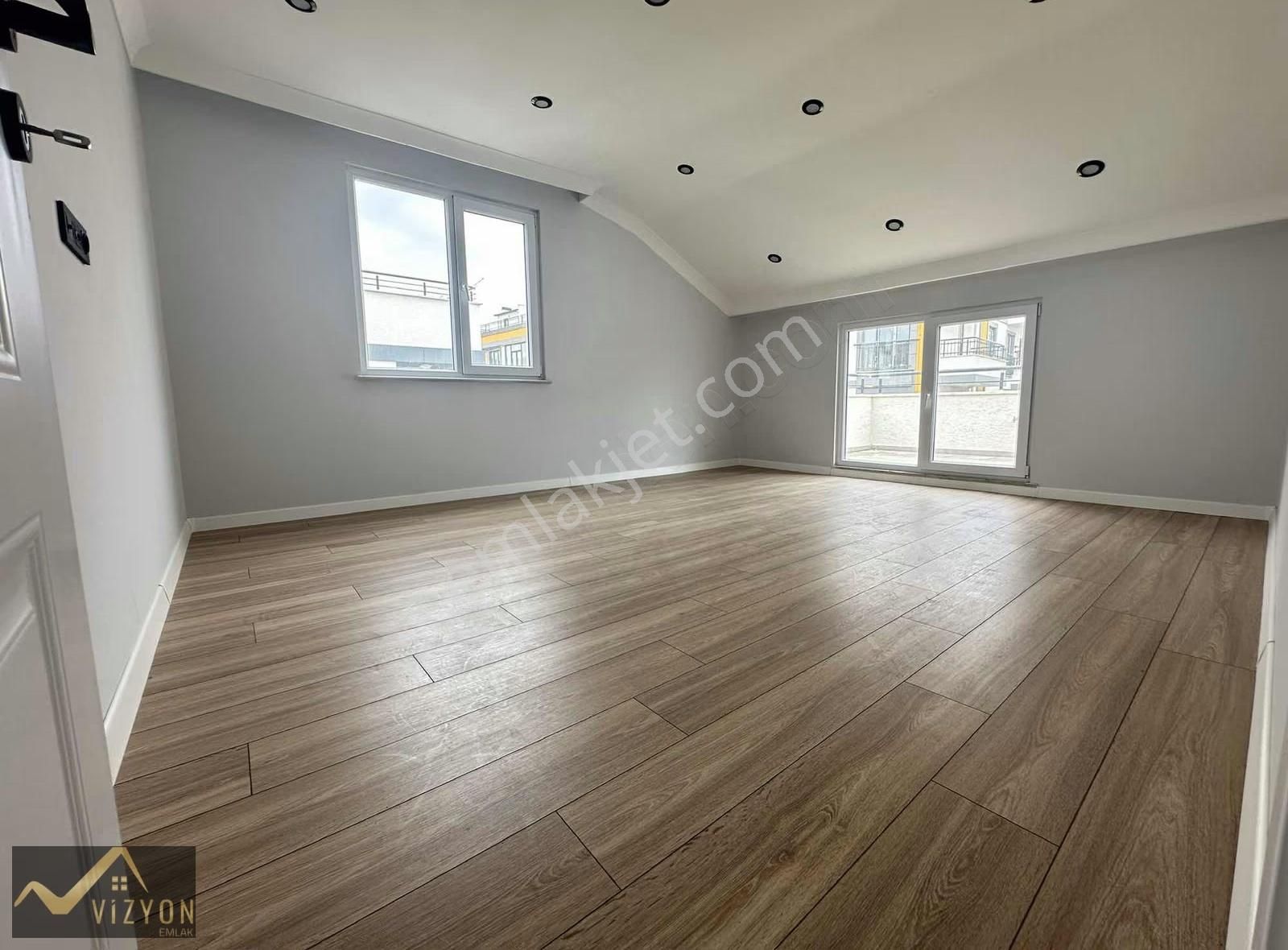 Vizyon Emlak'tan Yerden Isıtmalı 5+1 Ultra Lüks Ç.duleks - Görsel 12