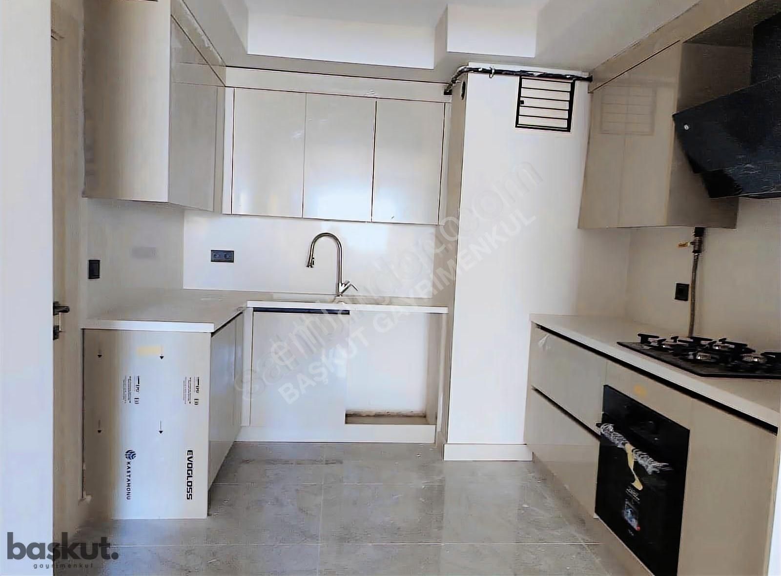 Başkut Emlak'tan İmbatlı'da Merkezi Konumda Kiralık 2+1 Daire - Görsel 14
