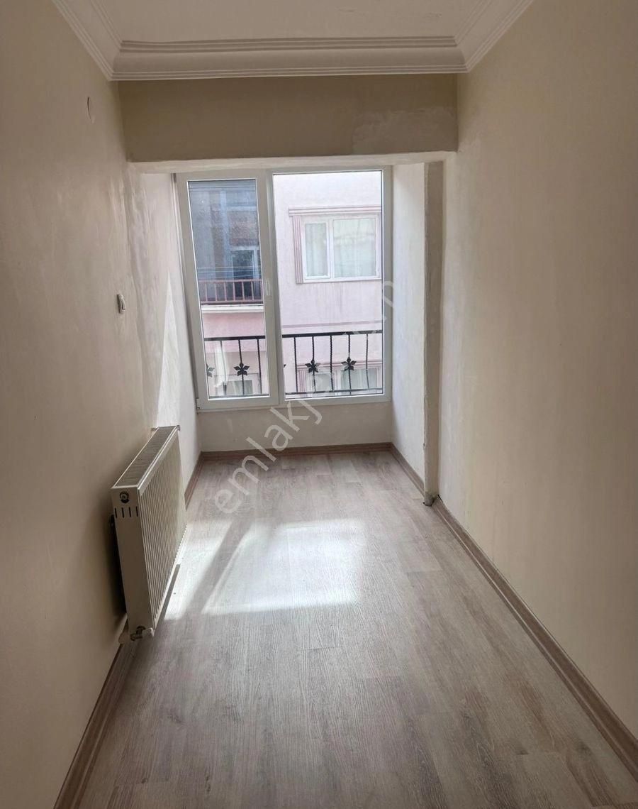 30 Ağustos Mahallesinde Kiralık 3+1 Daire - Görsel 6