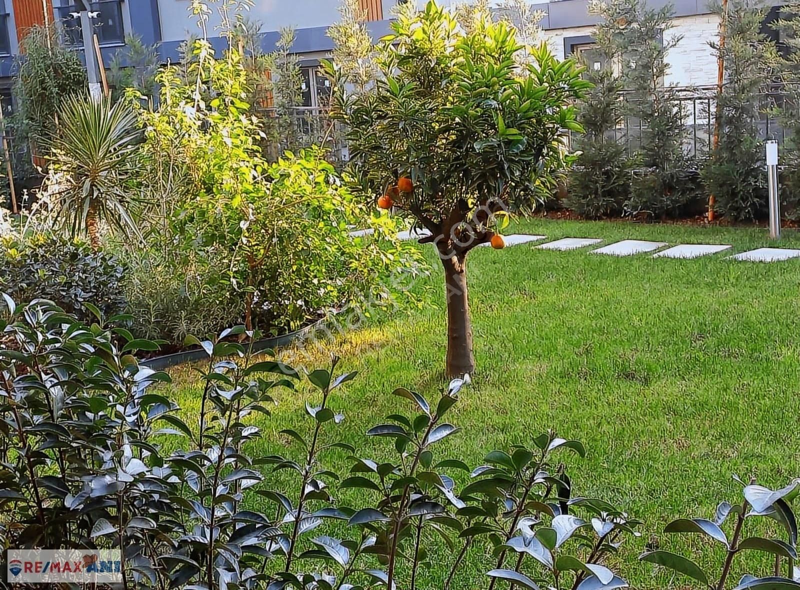 Remax Anı 'dan Çengelköy Hasbahçe Evleri 'nde Kiralık 3+1 Daire - Görsel 3