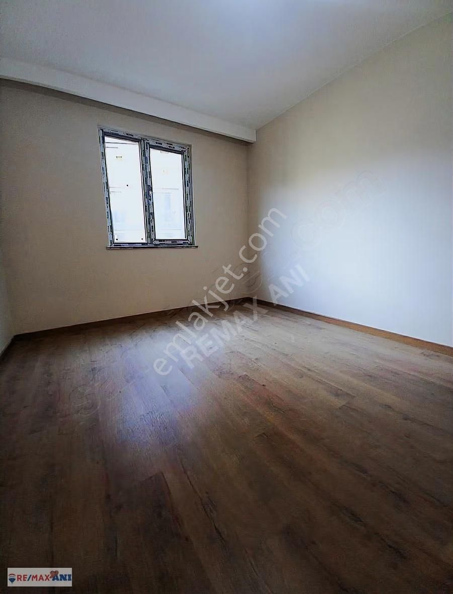 Remax Anı 'dan Çengelköy Hasbahçe Evleri 'nde Kiralık 3+1 Daire - Görsel 4