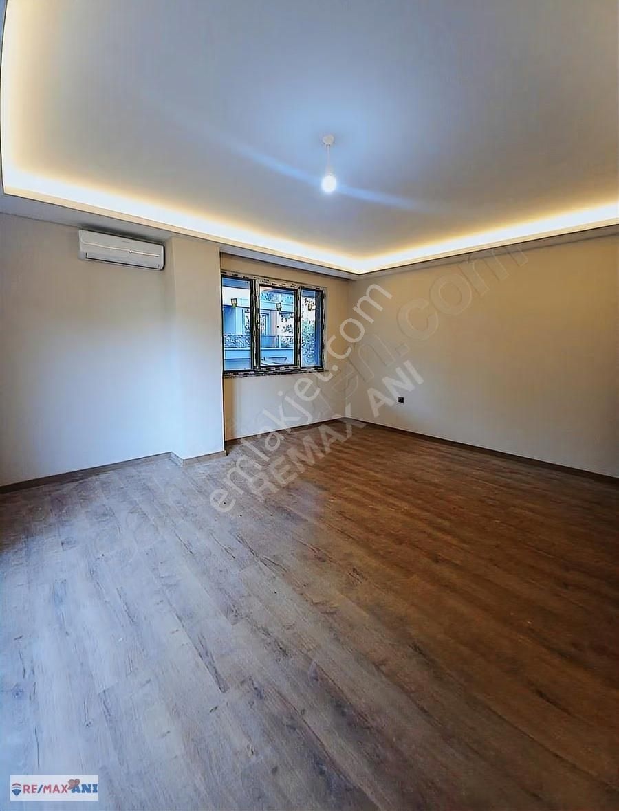 Remax Anı 'dan Çengelköy Hasbahçe Evleri 'nde Kiralık 3+1 Daire - Görsel 13