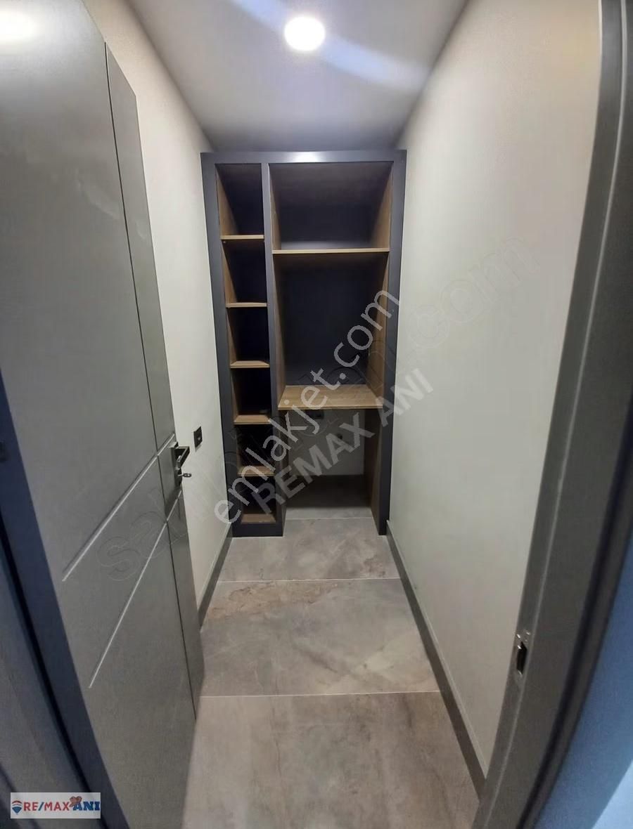 Remax Anı 'dan Çengelköy Hasbahçe Evleri 'nde Kiralık 3+1 Daire - Görsel 24