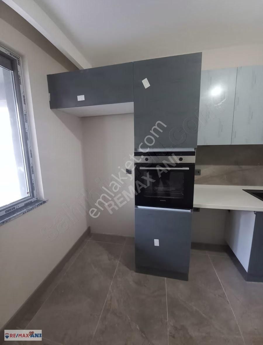 Remax Anı 'dan Çengelköy Hasbahçe Evleri 'nde Kiralık 3+1 Daire - Görsel 11