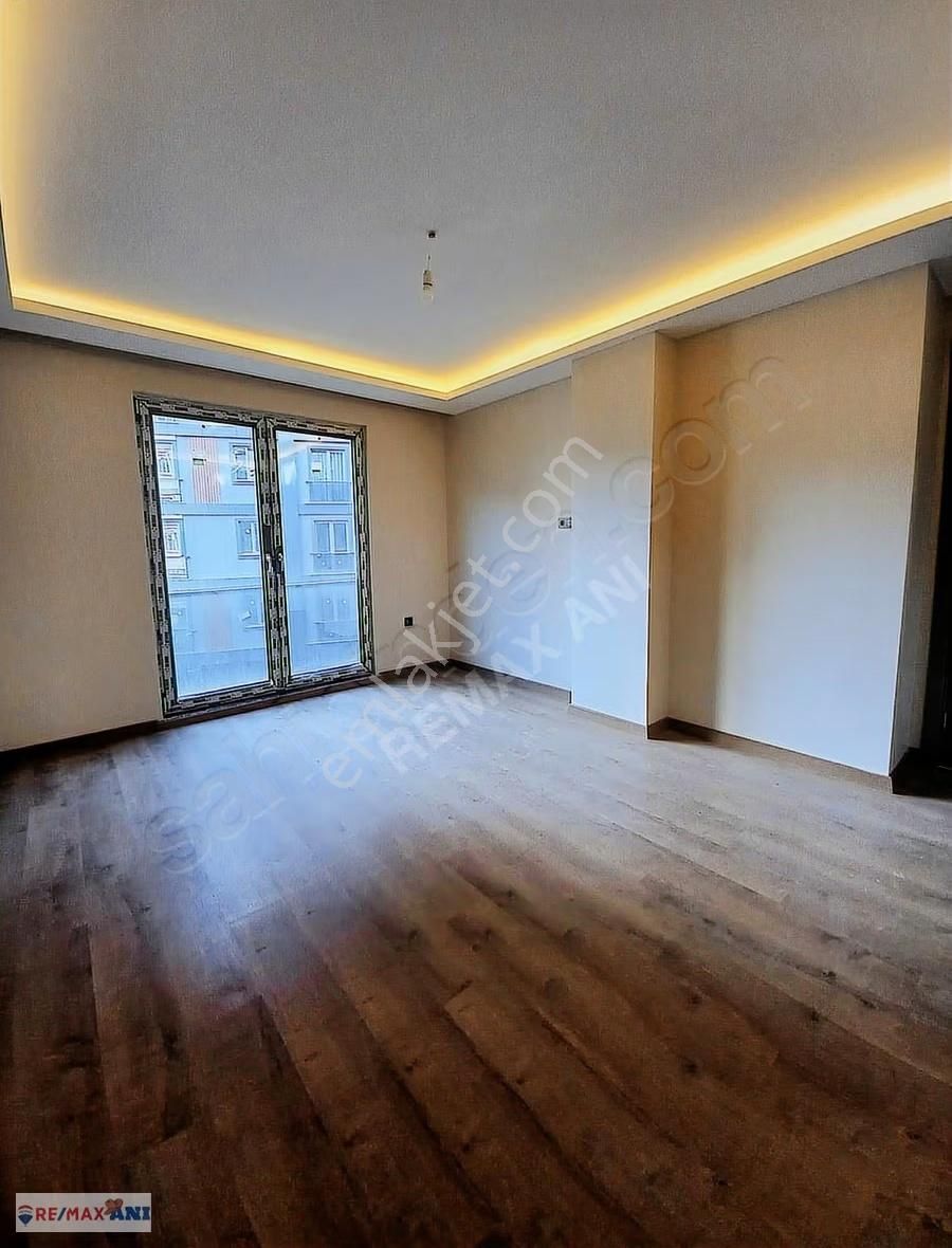 Remax Anı 'dan Çengelköy Hasbahçe Evleri 'nde Kiralık 3+1 Daire - Görsel 8