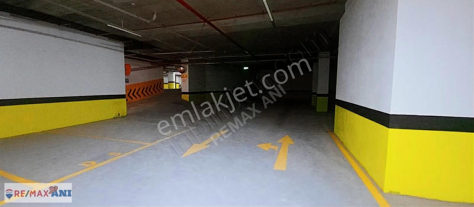 Remax Anı 'dan Çengelköy Hasbahçe Evleri 'nde Kiralık 3+1 Daire - Görsel 34