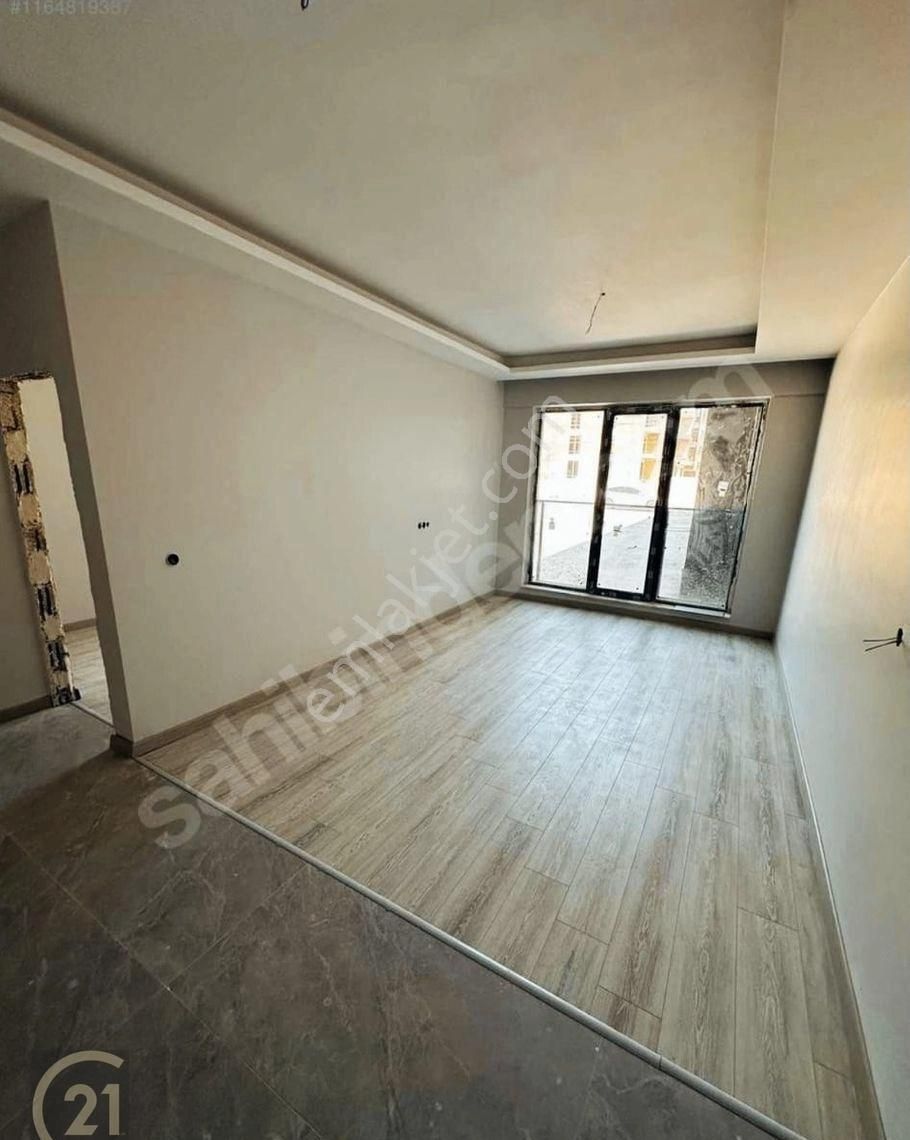 İncek'te Ara Katta 1+1 Satılık Sıfır Daire - Görsel 2