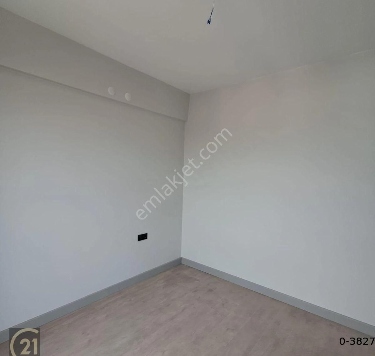 Havalimanı Yakını Joven Port Kiralık 1+1 Ultra Lüxs Sıfır Daire - Görsel 6