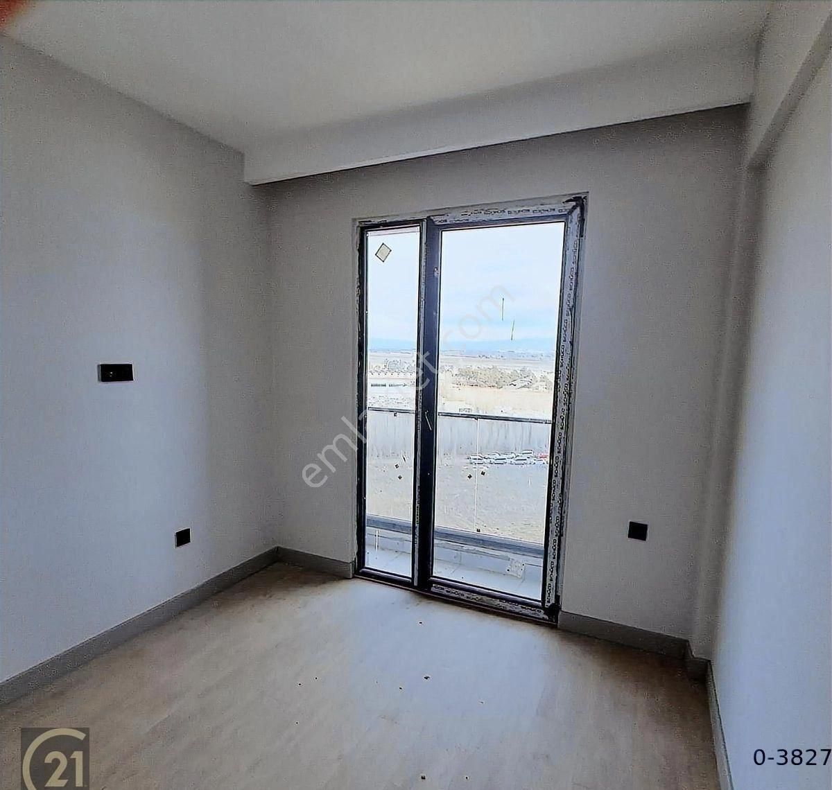 Havalimanı Yakını Joven Port Kiralık 1+1 Ultra Lüxs Sıfır Daire - Görsel 12
