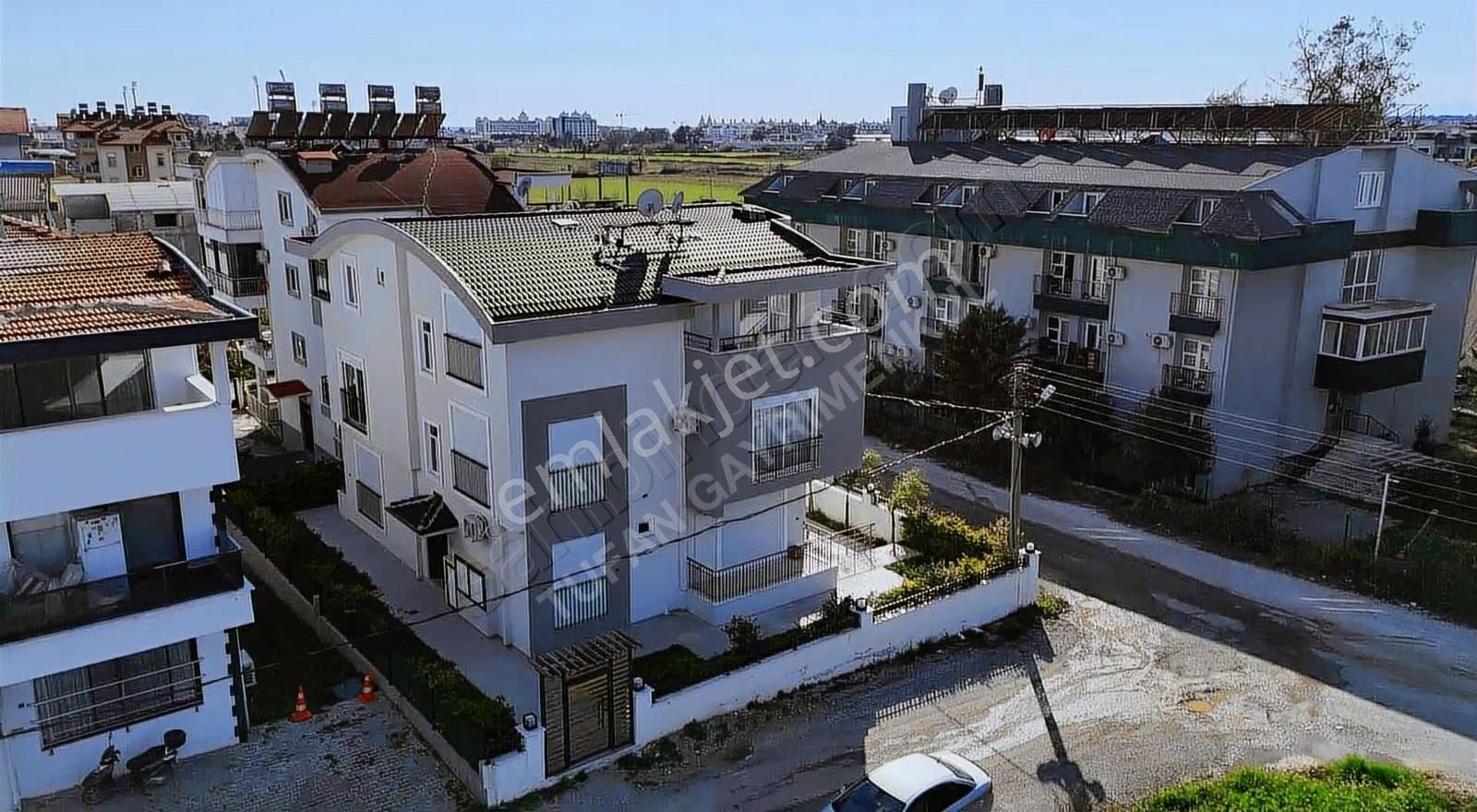 Manavgat Ilıcada Havuzlu 3+1 Dubleks Ev Sıfır Lüks Daire