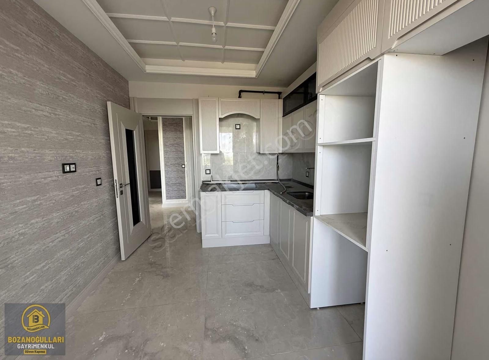 Yeni Cezaevi Karşısı Livia Yapıda Orta Kat Satılık 2+1 Daire