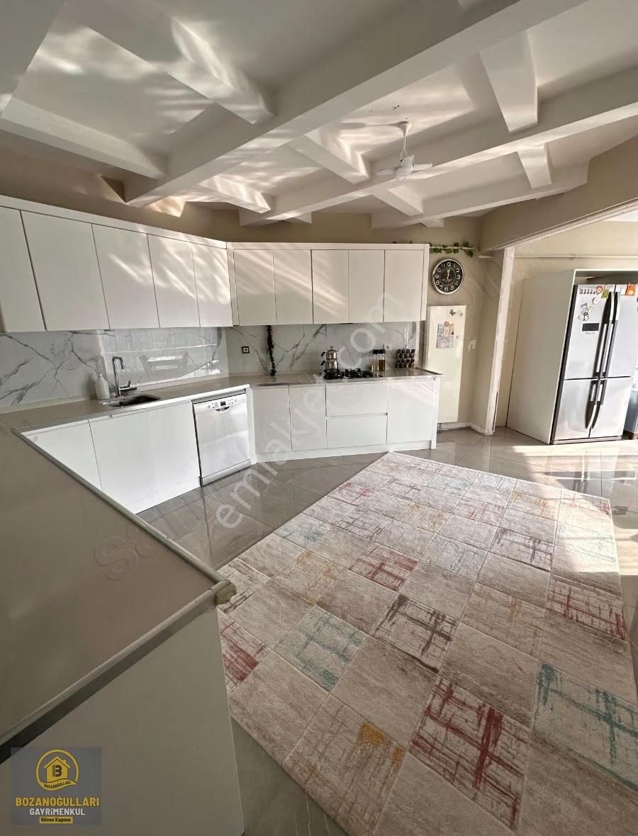 Tekel & Dünya Kavşağı Arasında Geniş Merkezi Ve Sorunsuz Daire - Görsel 3