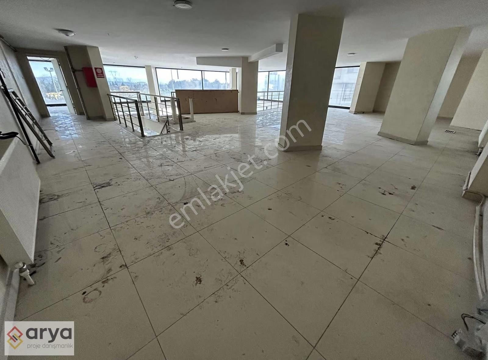Kurtköy Ana Cadde Üzeri 600 M2 Kiralık Mağaza Dükkan - Görsel 4
