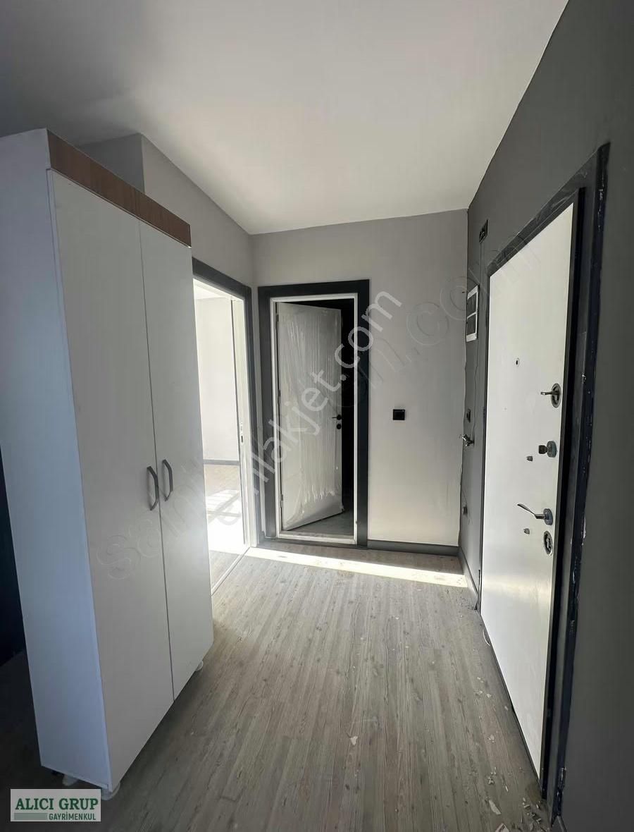 #stad Yakını Hasarsız Kat Mülkiyetli Satılık Daire - Görsel 2