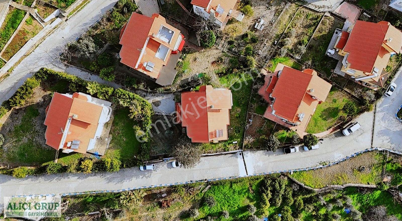 Menekşe'de Muhteşem Gölmanzaralı Site İçinde Doğalgazlı - Görsel 3