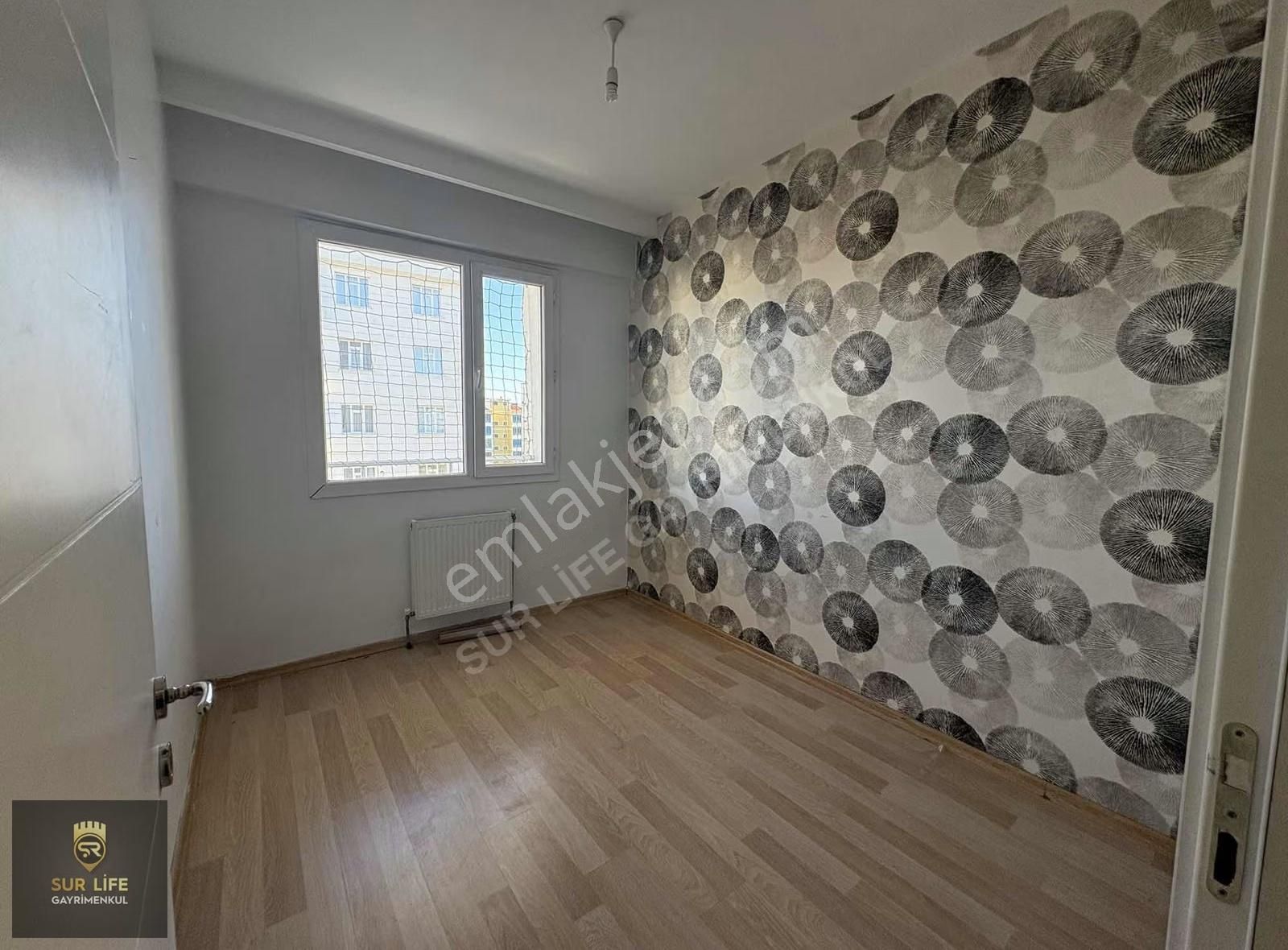 Bağcılar Bölgesi Ahmet Kaya Caddesi Üzerinde 3+1 Kiralık Daire - Görsel 13