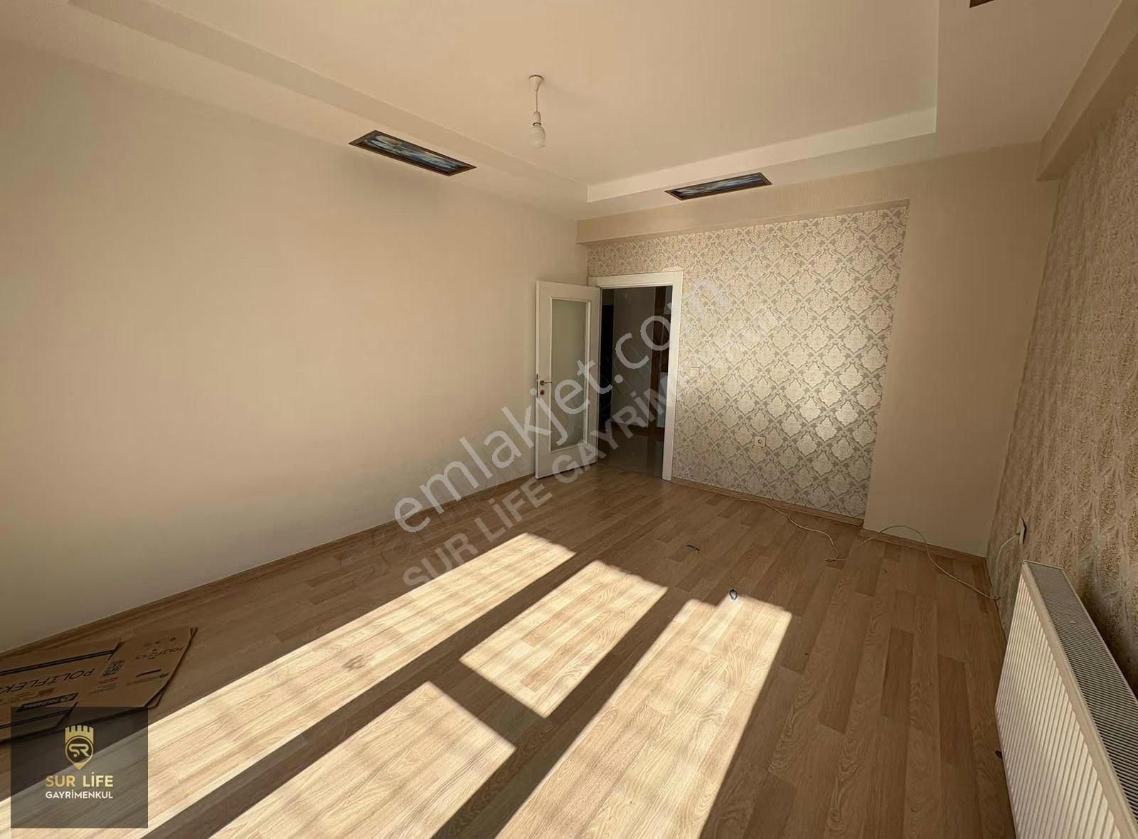 Bağcılar Bölgesi Ahmet Kaya Caddesi Üzerinde 3+1 Kiralık Daire - Görsel 7