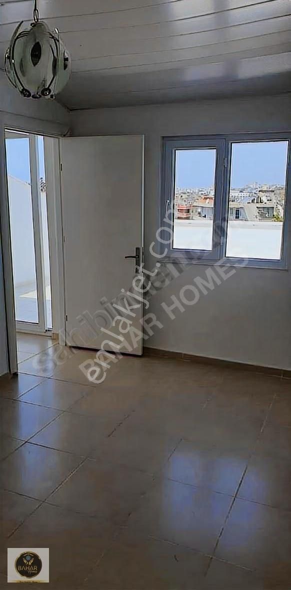 Denız Manzaralı Eşyalı Çok Acil Satılık Daire - Görsel 2