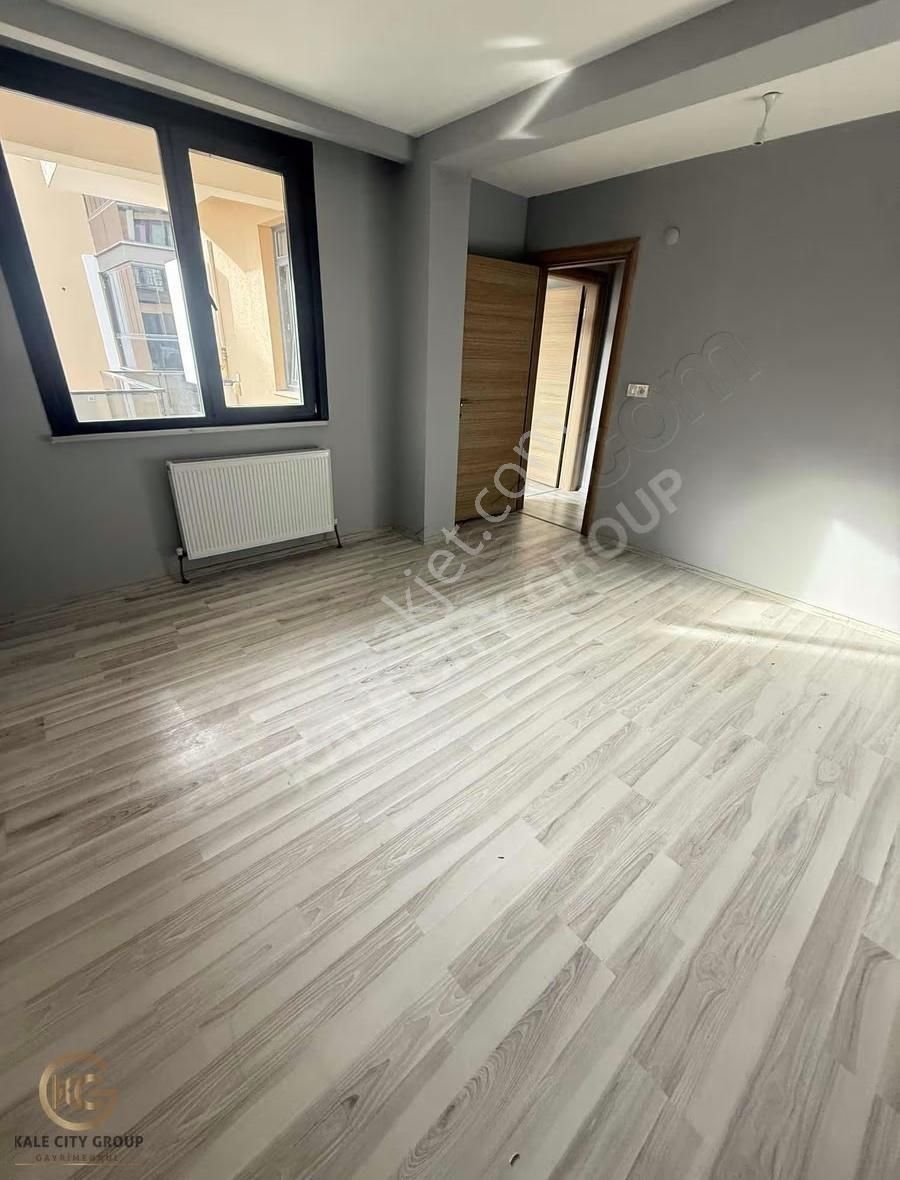 Biga Cumhurite Mh Bahçeli Nizam Kiralık 3+1 Daire 130 M2 - Görsel 12