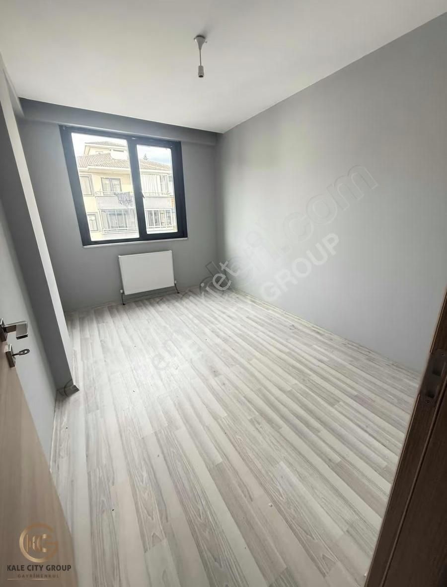 Biga Cumhurite Mh Bahçeli Nizam Kiralık 3+1 Daire 130 M2 - Görsel 24