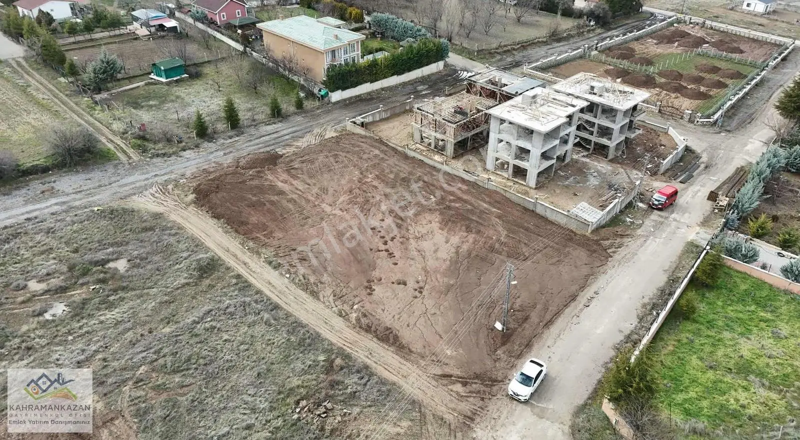 K.kazan Gyo'dan 1330m2 0,60emsal 3 Kat Süper Lokasyon'da - Görsel 2