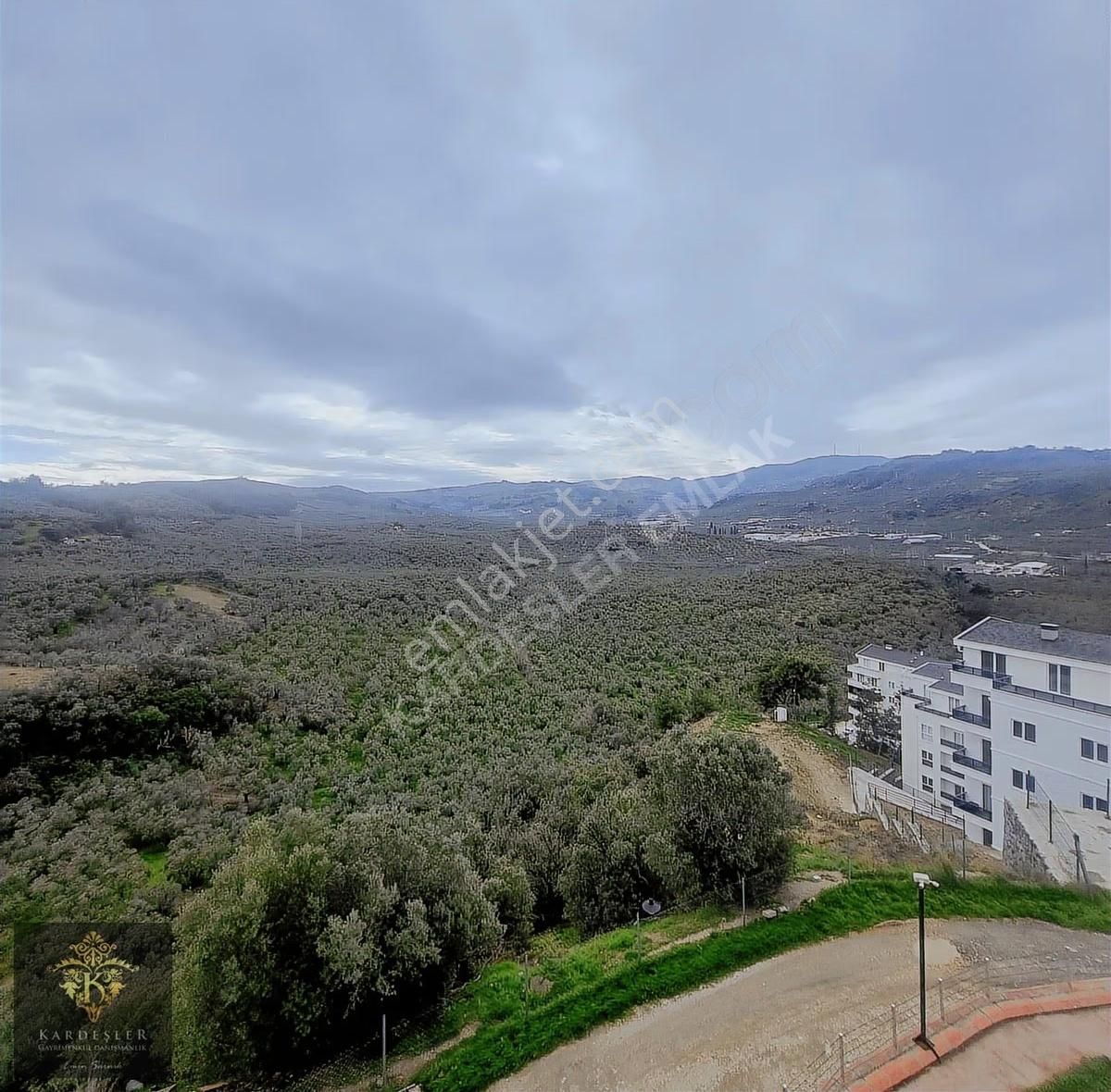 Bursa Mudanya Yeni Mahallede Myrela Sitesi'nde Kiralık 2+1 Daire - Görsel 32