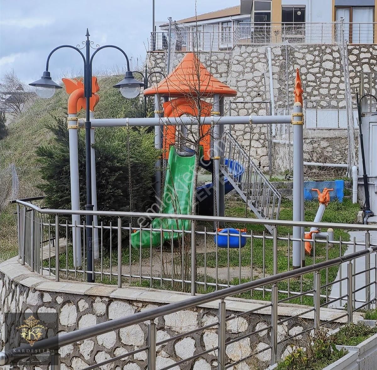 Bursa Mudanya Yeni Mahallede Myrela Sitesi'nde Kiralık 2+1 Daire - Görsel 29