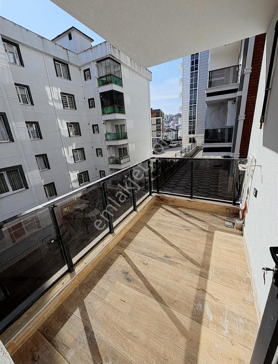 Tramvaya Çok Yakın Eşyalı Süper Lüks 1+1 - Görsel 25