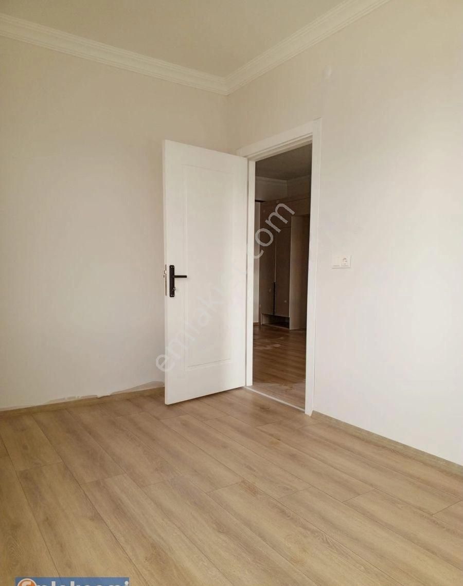 Emlaknomi'den Toros Mah.toki Ortaokulu Karşısı 1+1 Sıfır Satılık Daire - Görsel 3