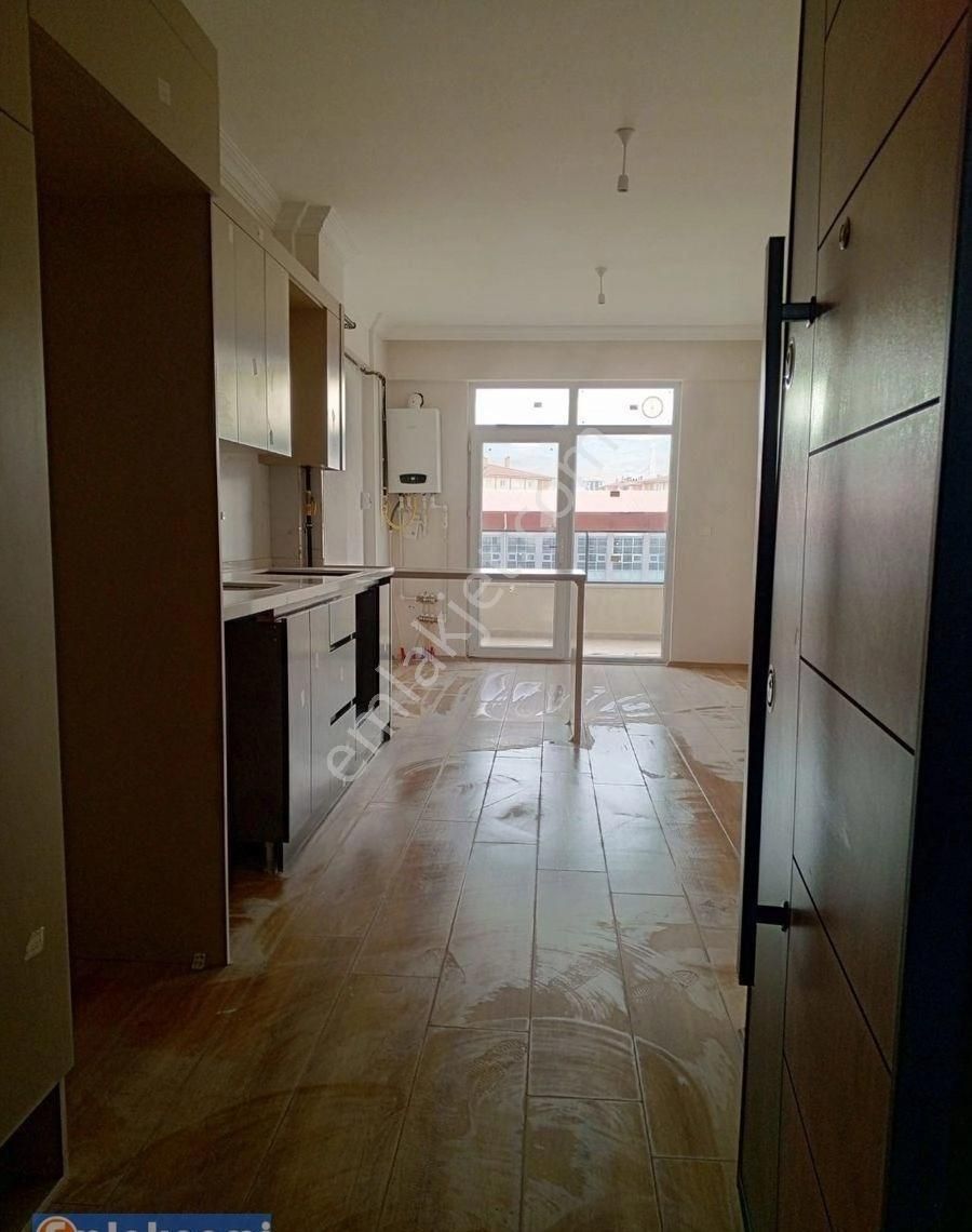 Emlaknomi'den Toros Mah.toki Ortaokulu Karşısı 1+1 Sıfır Satılık Daire - Görsel 4