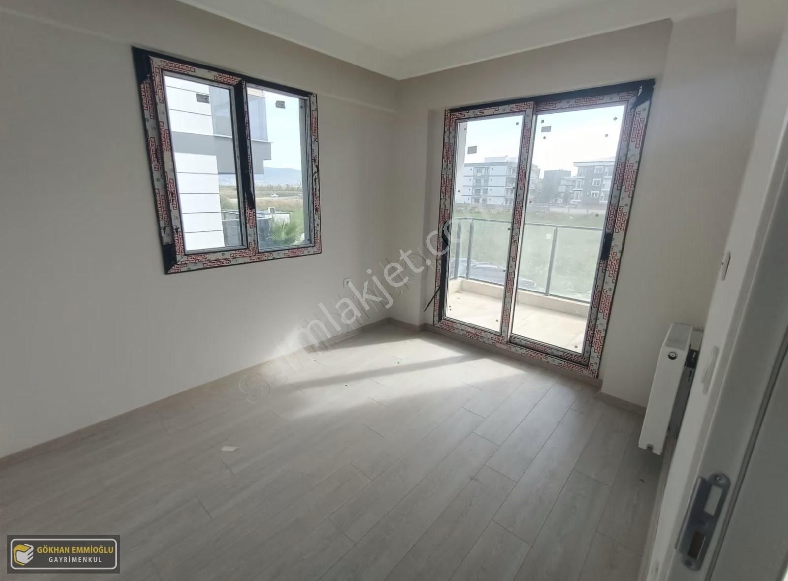 Herşeyi İle Hazır 1+1 Sıfır Lüks Ara Kat Daire - Görsel 15