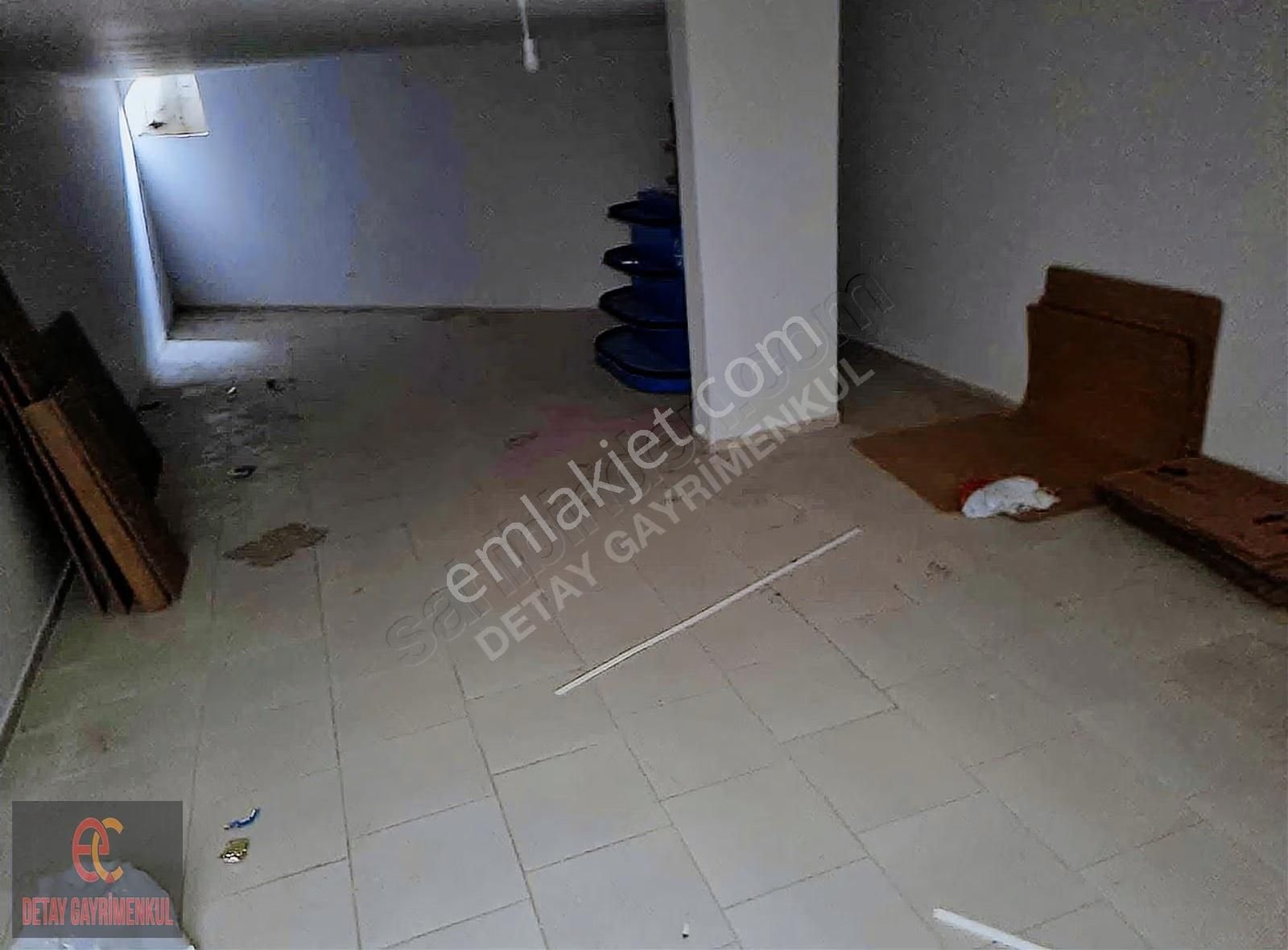 Bozyaka Caddesinde Üzerinde Dükkan - Görsel 6