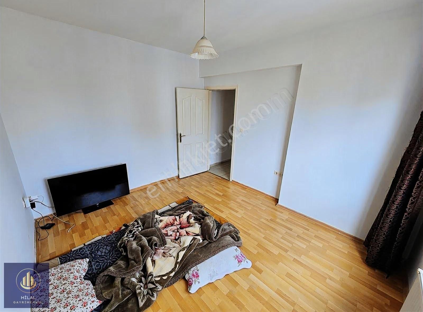 Akkent Merkezde Tramvay Durağı Yanı 2+1 Daire - Görsel 12