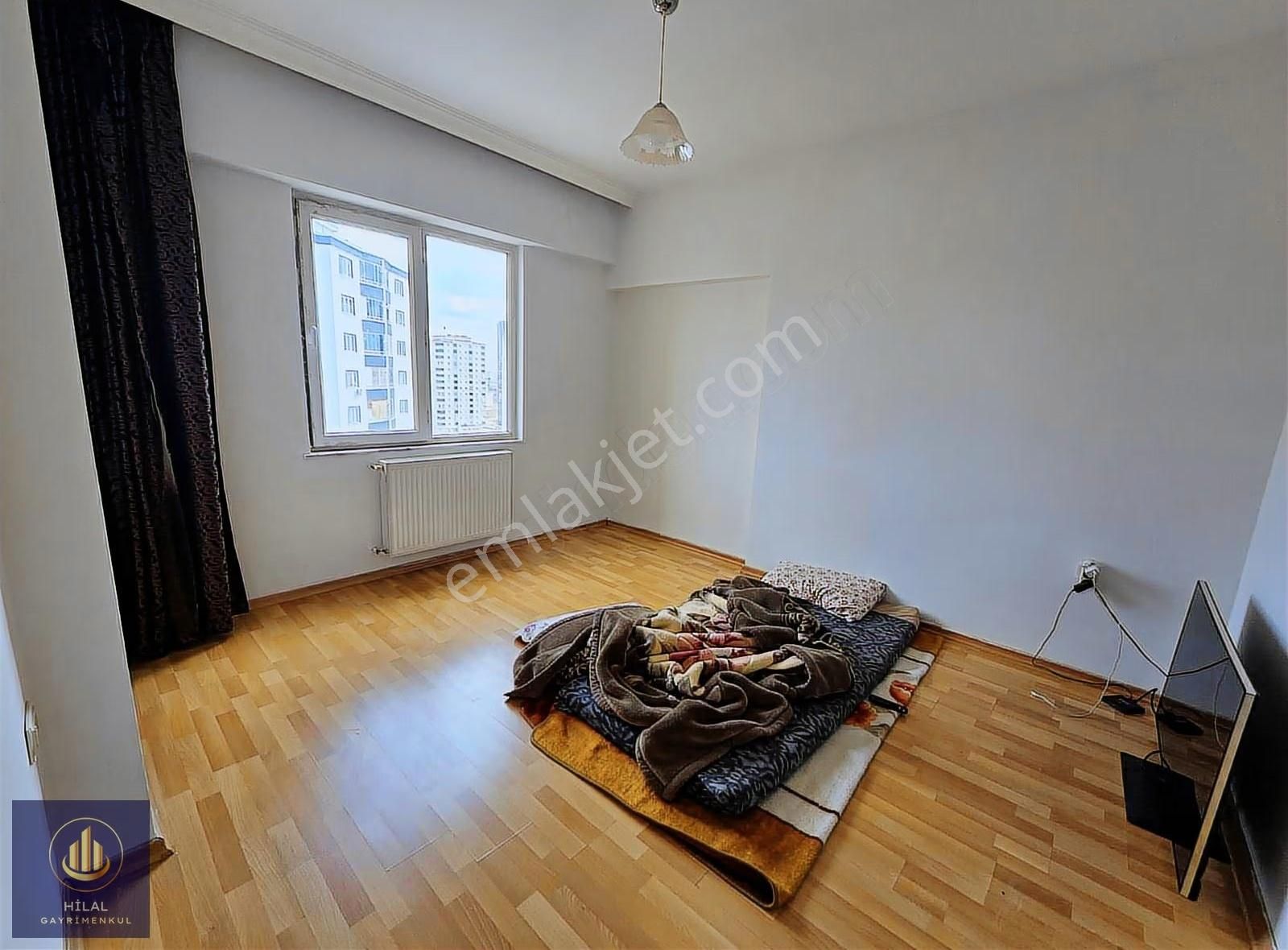 Akkent Merkezde Tramvay Durağı Yanı 2+1 Daire - Görsel 10