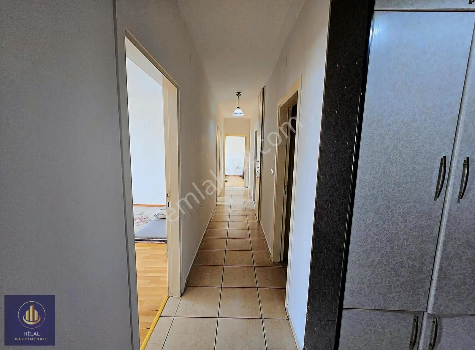 Akkent Merkezde Tramvay Durağı Yanı 2+1 Daire - Görsel 5