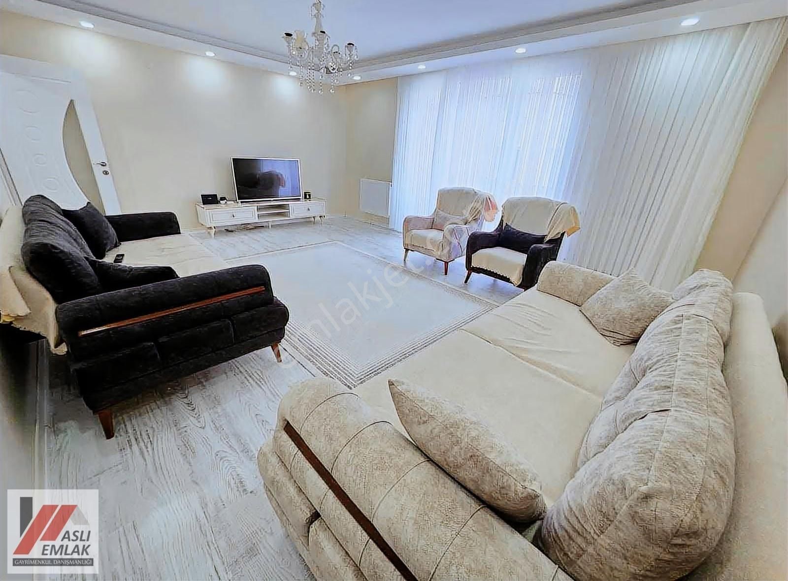 Aslı Emlak'tan Gazi Mah. 5 Yaşında Asansörlü 2+ 1 Satılık Daire