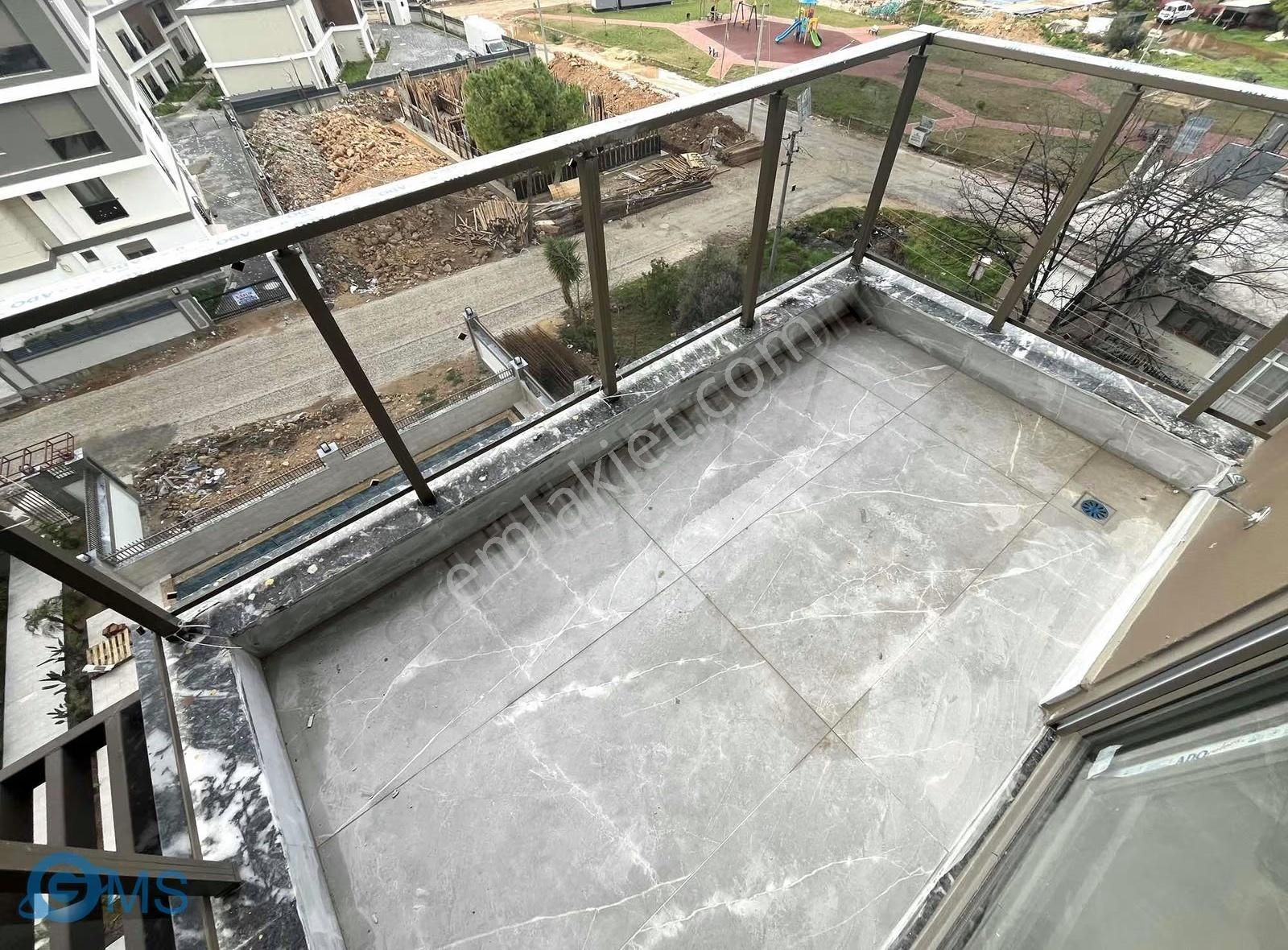 Gms'den Altınova'da Harika 1+1 Havuzlu, Yerden Isıtmalı - Görsel 9