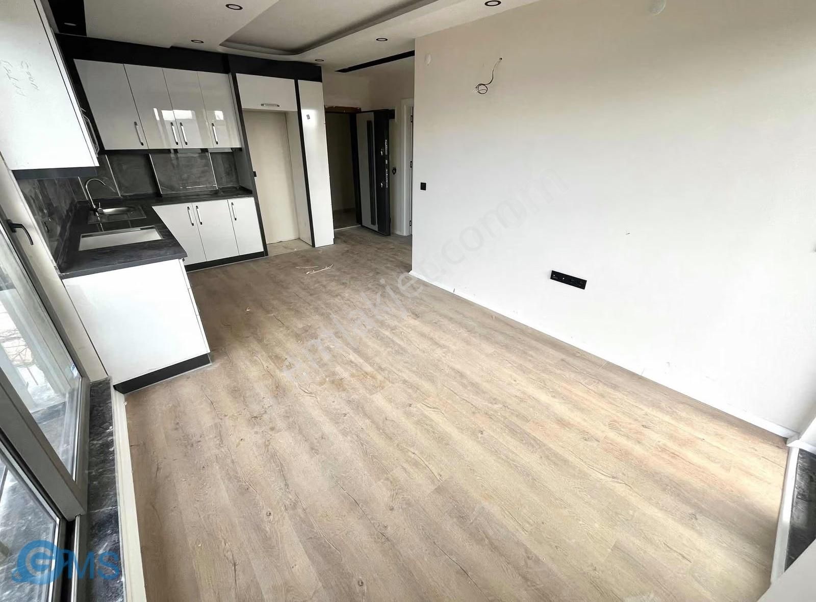 Gms'den Altınova'da Harika 1+1 Havuzlu, Yerden Isıtmalı - Görsel 14