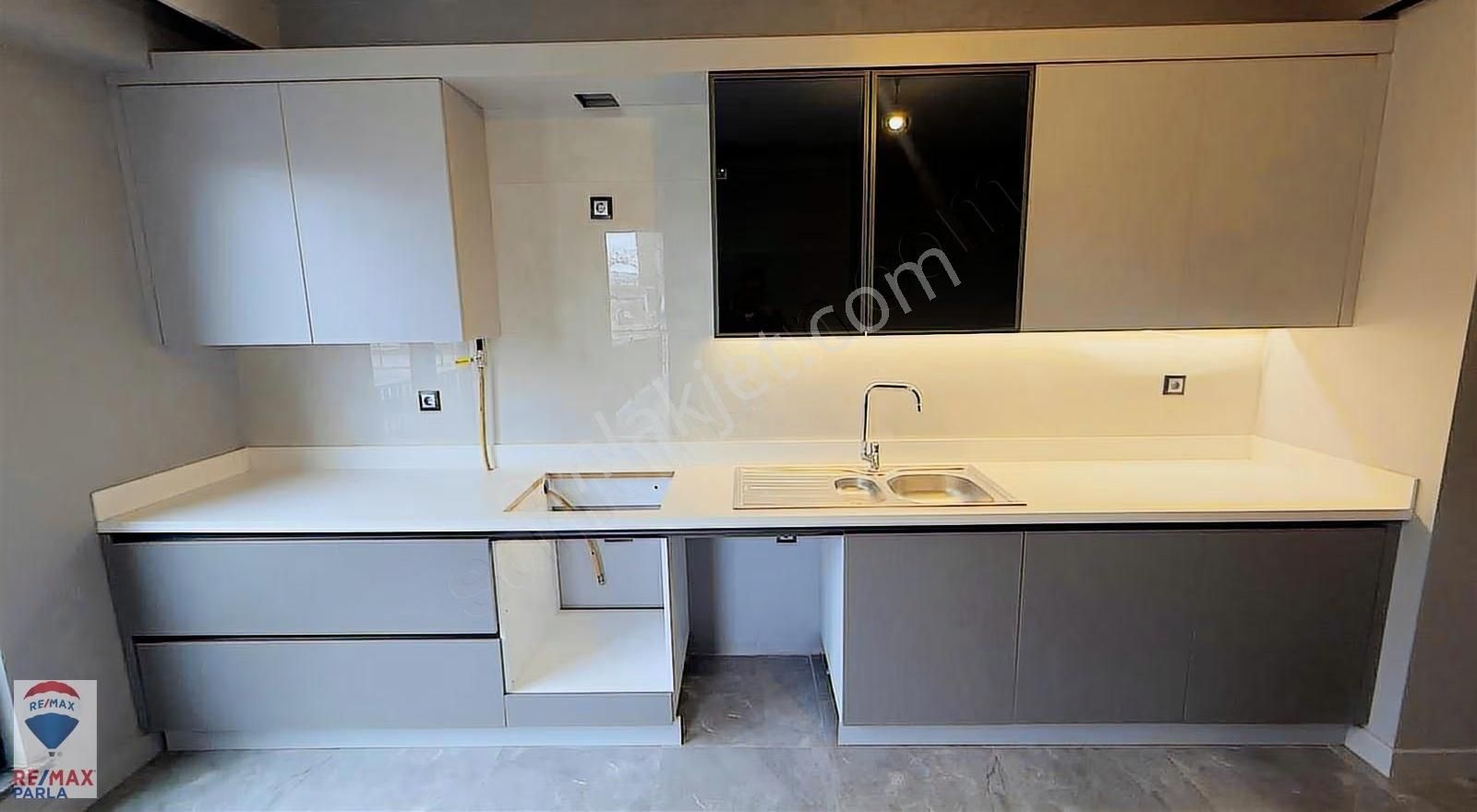 Canik Şehr-i Bahçe Bölge Uzmanı Rahşan Çam'dan Satılık Geniş 3+1 - Görsel 33