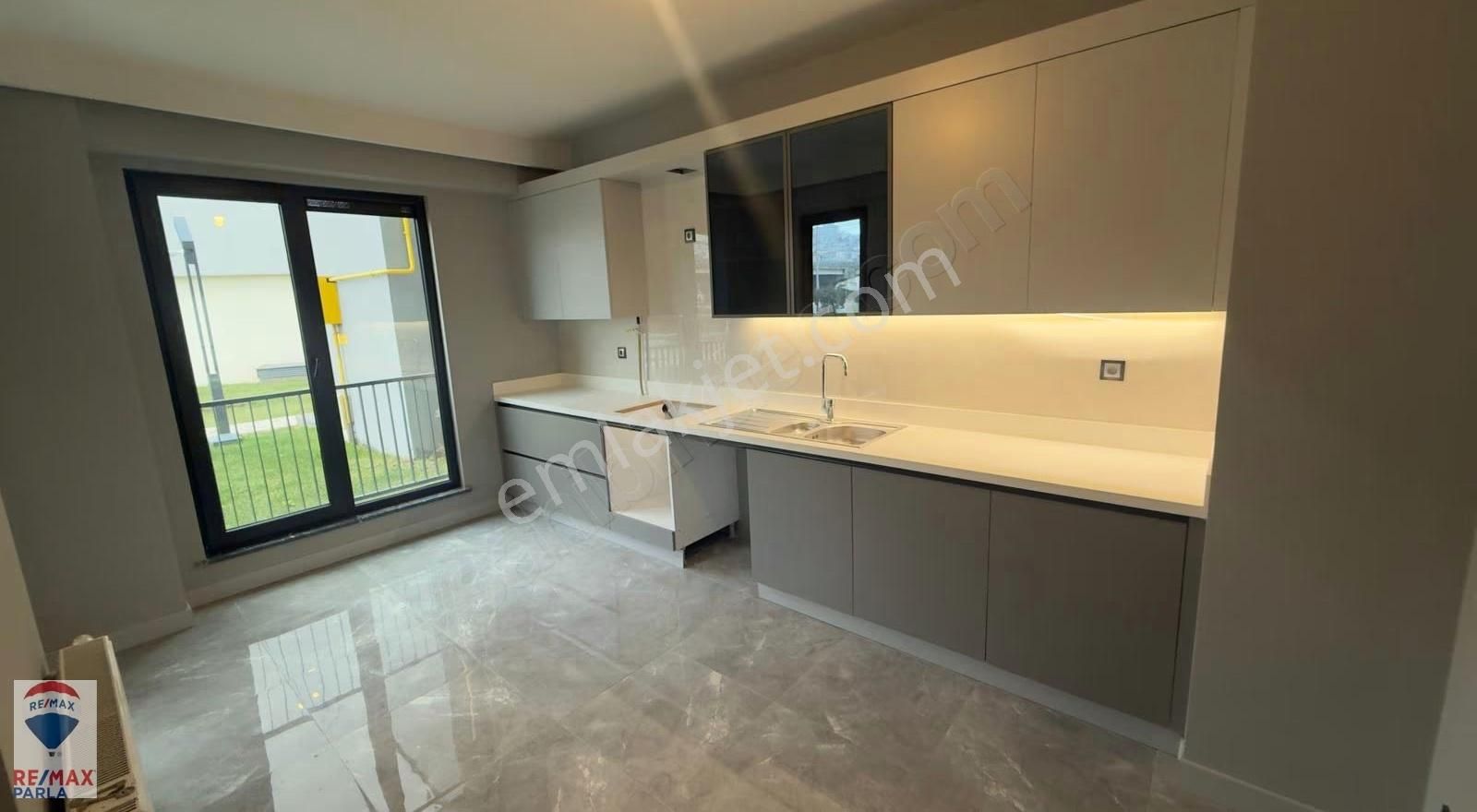 Canik Şehr-i Bahçe Bölge Uzmanı Rahşan Çam'dan Satılık Geniş 3+1 - Görsel 23