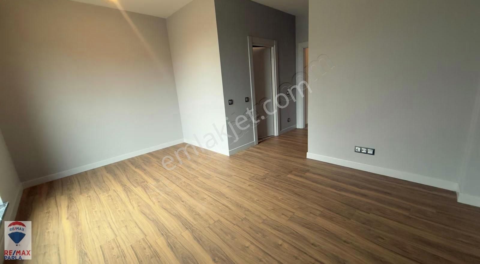 Canik Şehr-i Bahçe Bölge Uzmanı Rahşan Çam'dan Satılık Geniş 3+1 - Görsel 11