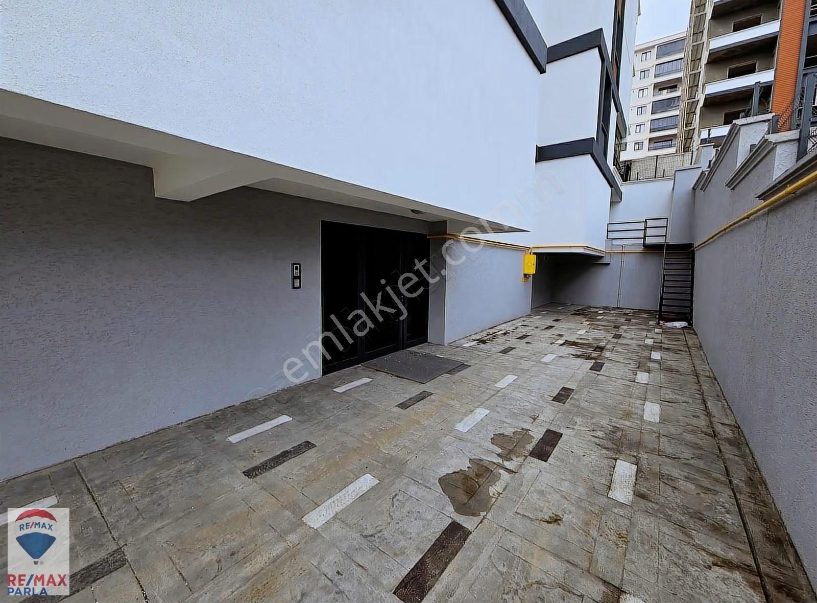 Atakum B.kolpınarda Giyinme Odalı Satılık 1+1daire - Görsel 8