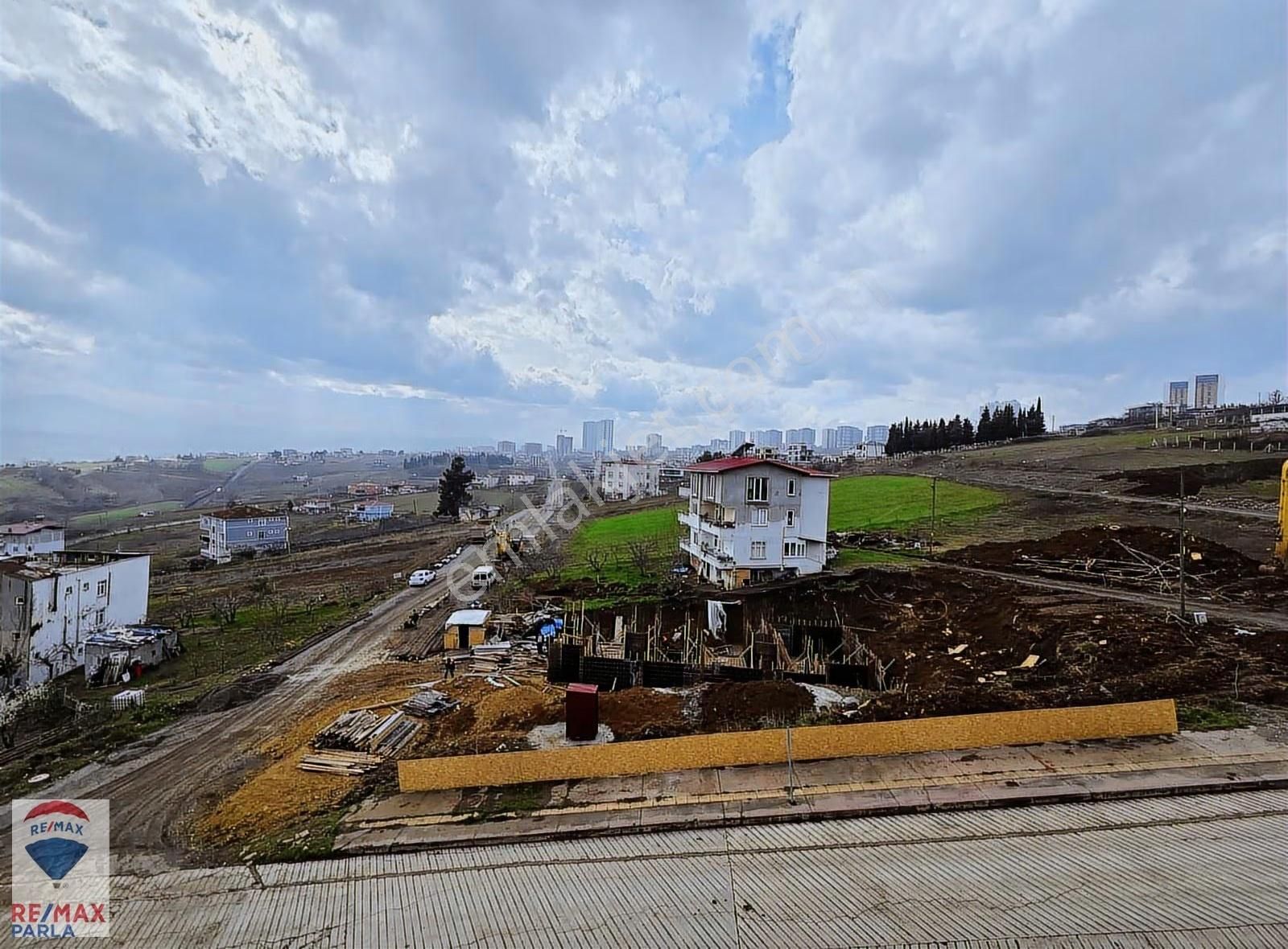 Atakum B.kolpınarda Giyinme Odalı Satılık 1+1daire - Görsel 14