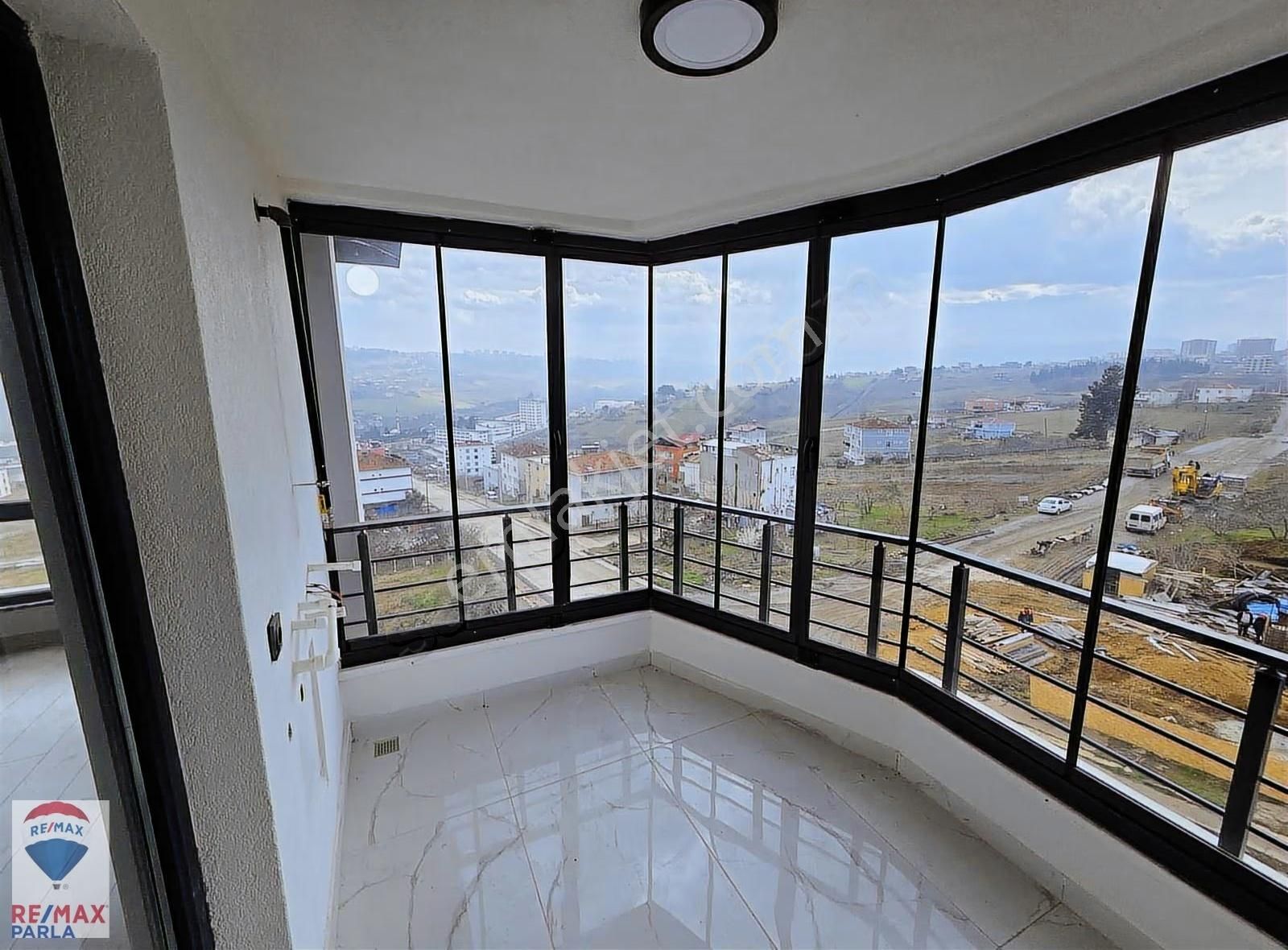 Atakum B.kolpınarda Giyinme Odalı Satılık 1+1daire - Görsel 5