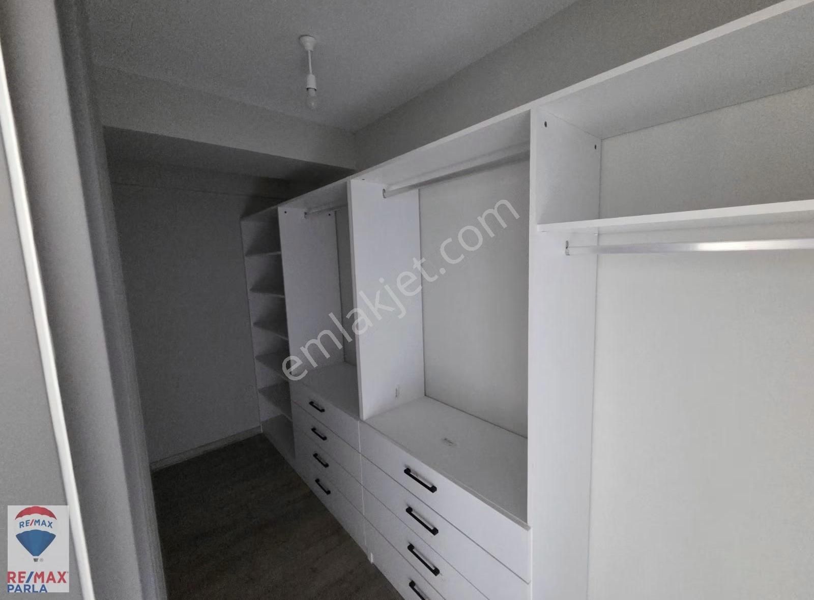 Atakum B.kolpınarda Giyinme Odalı Satılık 1+1daire - Görsel 13