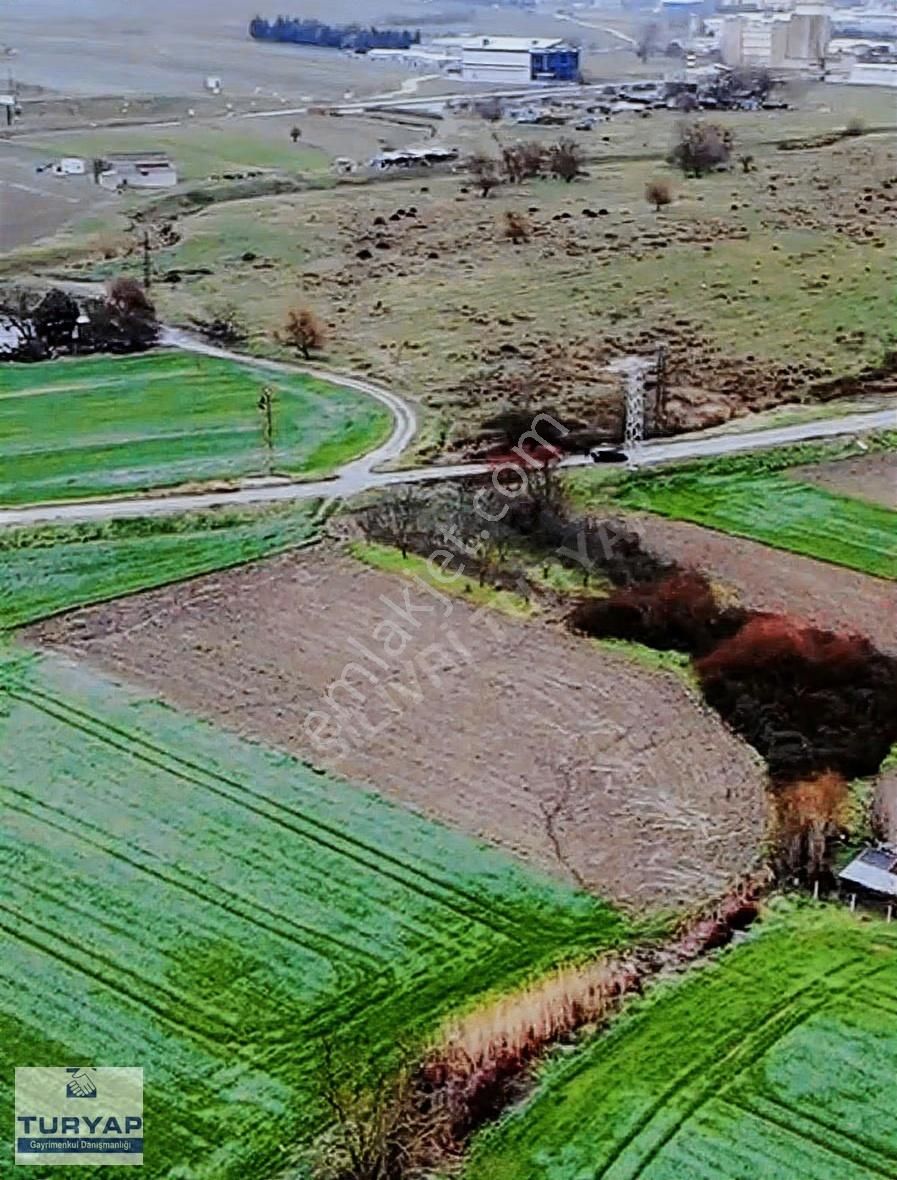 Silivri Değirmenköy'de 918 M² Müstakil Tapulu Satılık Tarla - Görsel 2